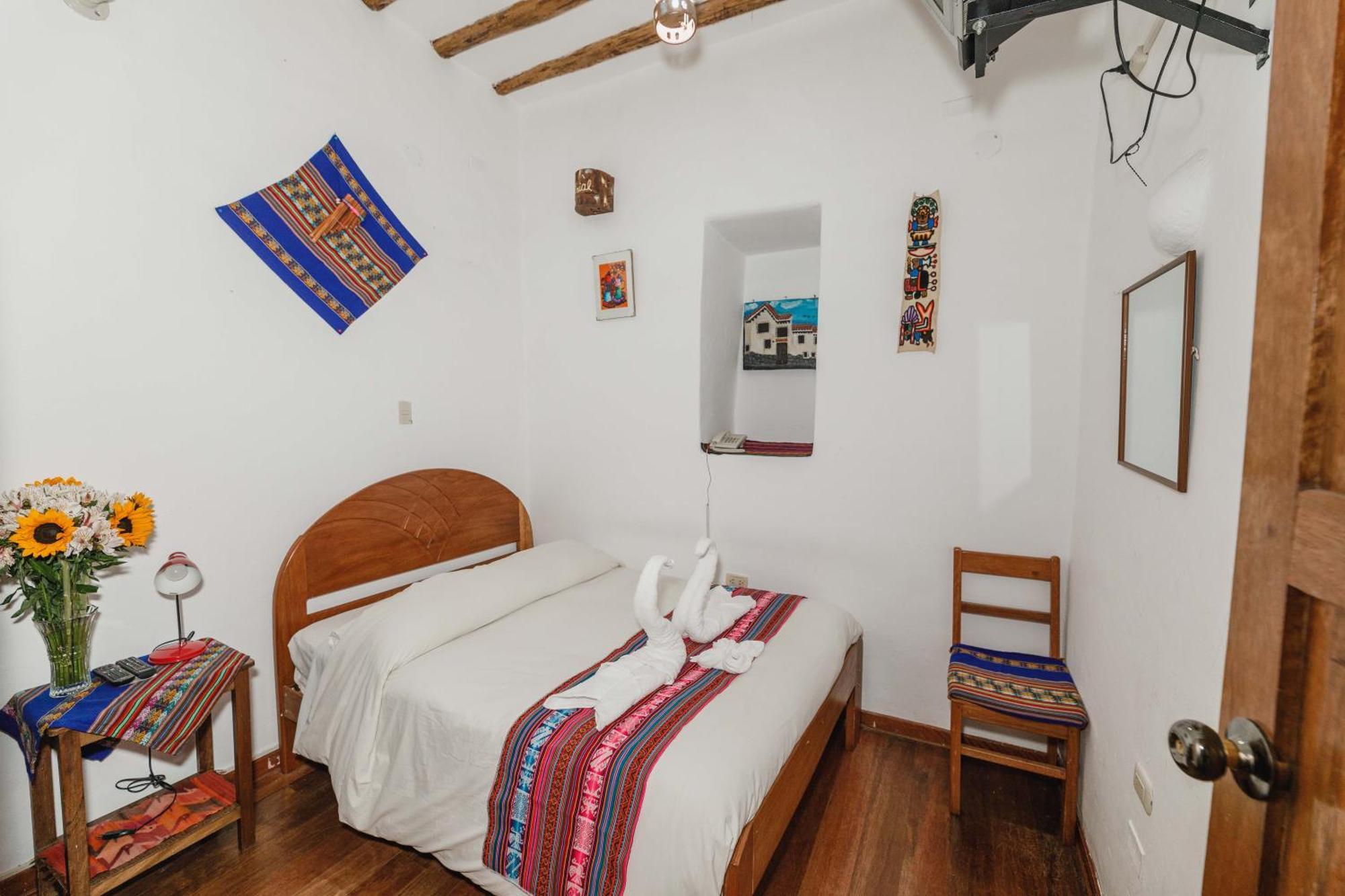 Hostal El Grial Cuzco Exterior foto