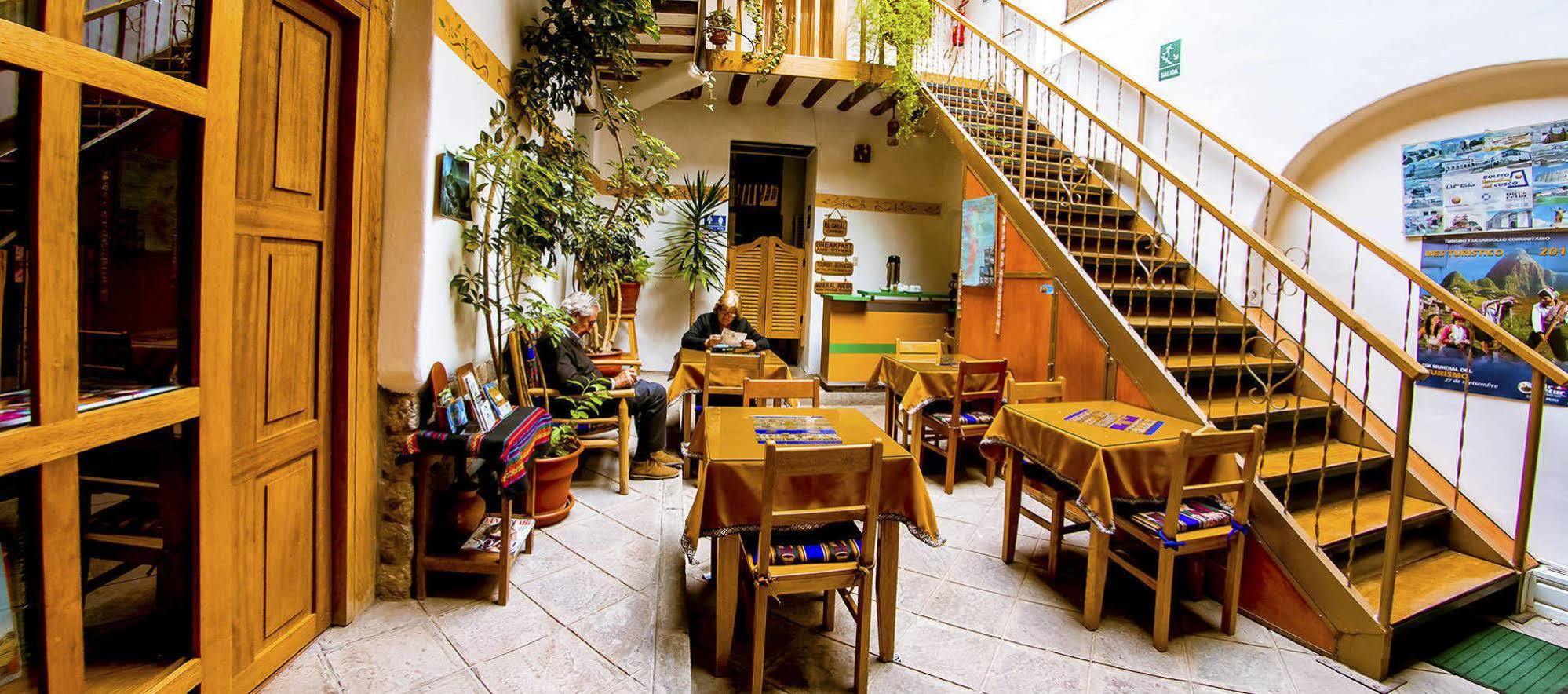 Hostal El Grial Cuzco Exterior foto